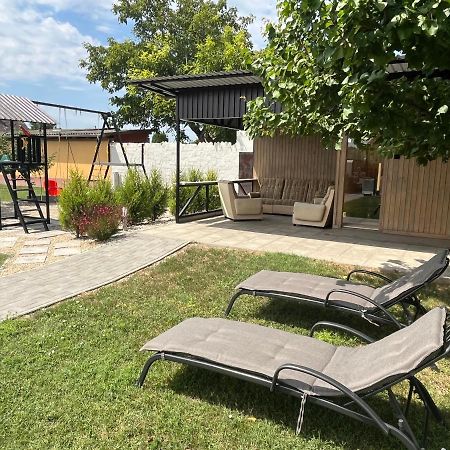 Rajczi Apartman Mohács Esterno foto