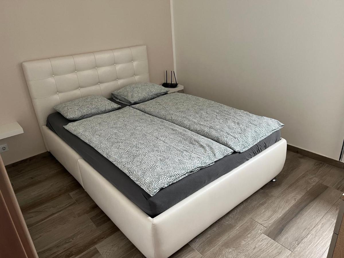 Rajczi Apartman Mohács Esterno foto