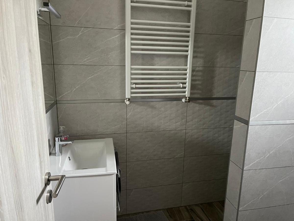 Rajczi Apartman Mohács Esterno foto