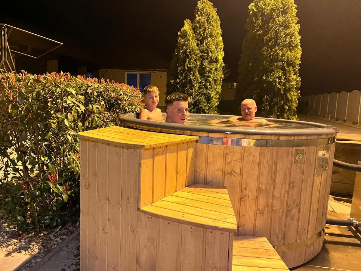 Rajczi Apartman Mohács Esterno foto