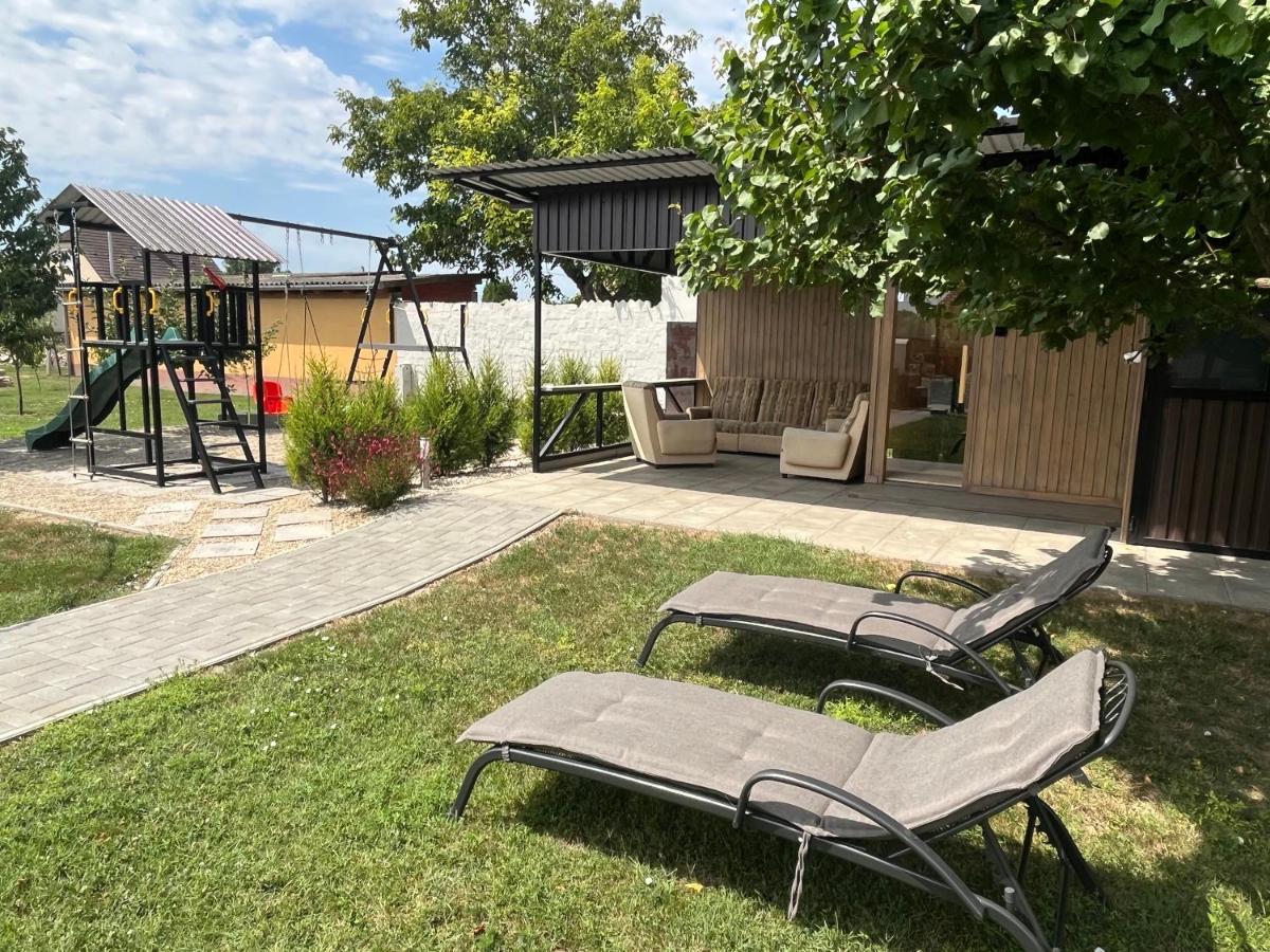 Rajczi Apartman Mohács Esterno foto