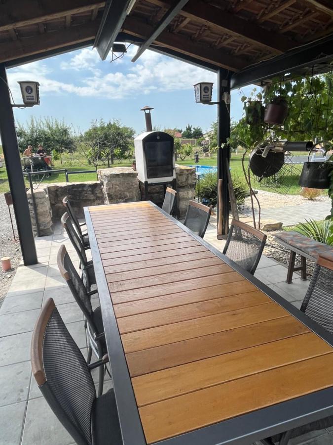 Rajczi Apartman Mohács Esterno foto